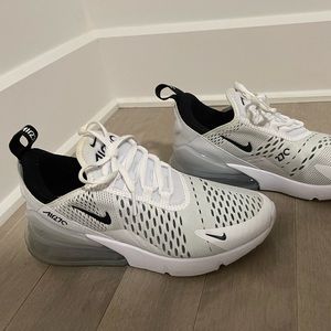 Nike AirMax 270 Sneakers